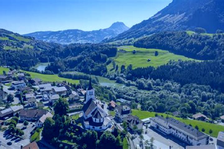 Zoe, 29 — Escort in Charmey, Switzerland