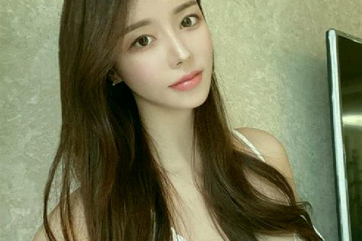 Zoe, 29 — Escort in Chenderong, Malaysia