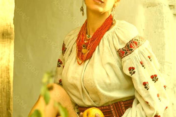 Zoe, 29 — Escort in Putyla, Ukraine
