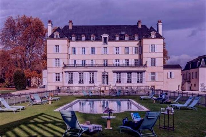 Zoe, 29 — Escort in Saulon-la-Chapelle, France