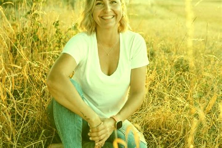 Zoe, 30 — Escort in Alsheim, Germany