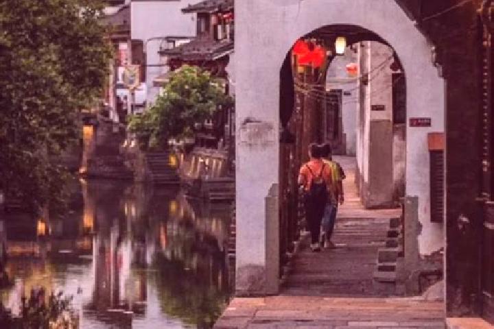 Zoe, 30 — Escort in Xinshi, China