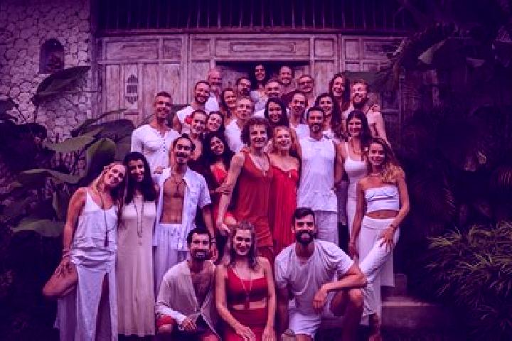 Zoe, 31, a auburn grey-eyed mixed companion based in Ignacio Lopez Rayon (Los Delgado). Offering Party Girl, OWO, Massage, Tantra, A-Level. Available for inc...
