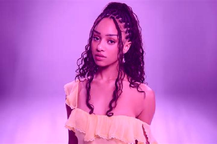 Zoe, 31, a chestnut grey-eyed middle eastern companion based in Maonon. Offering A-Level, Party Girl, Striptease, Domination. Available for incall and outcal...