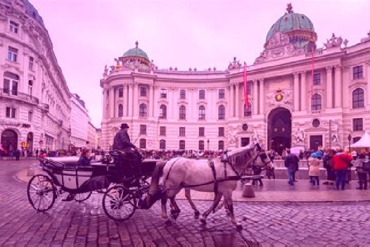 Zoe, 31 — Escort in Innere Stadt, Austria