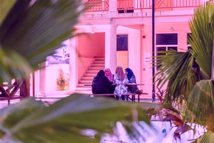 Zoe, 31 — Escort in Kulhudhuffushi, Maldives