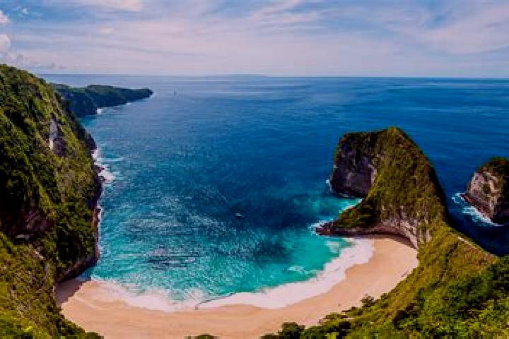 Zoe, 31 — Escort in Uluwolo, Indonesia