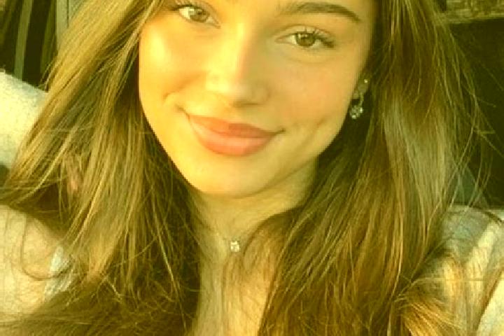 Zoe, 32, a brunette hazel-eyed slavic companion based in Buitrago del Lozoya. Offering Couples, Girlfriend Experience, Deep French Kissing. Available for inc...