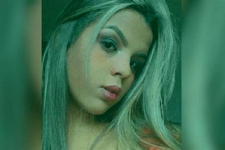 Zoe, 32 — Escort in Araponga, Brazil