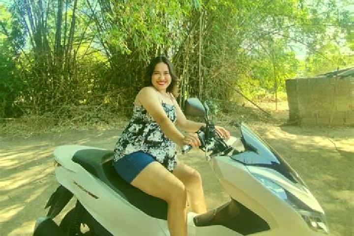 Zoe, 32 — Escort in Macalamcam A, Philippines