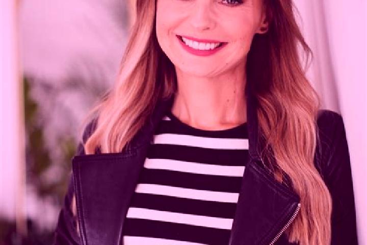 Zoe, 32 — Escort in Rejon ulicy Kleczkowskiej, Poland