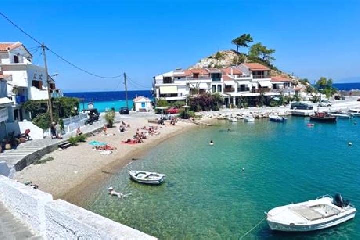 Zoe, 32 — Escort in Samos, Greece
