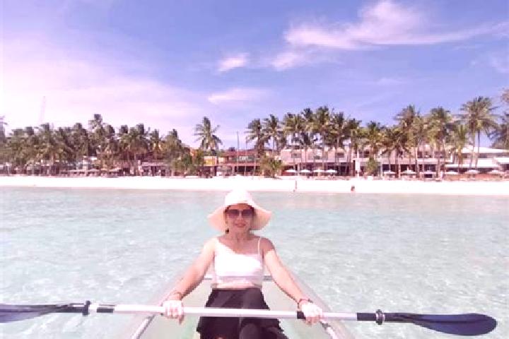 Zoe, 32 — Escort in Tambongon, Philippines