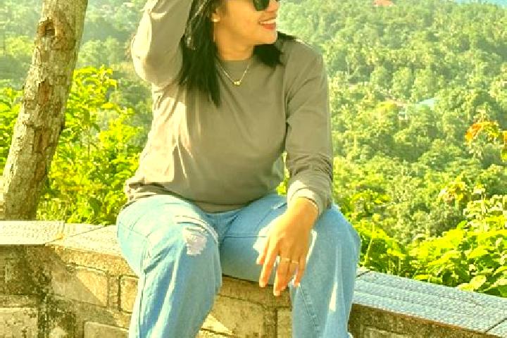 Zoe, 32 — Escort in Tilamuta, Indonesia