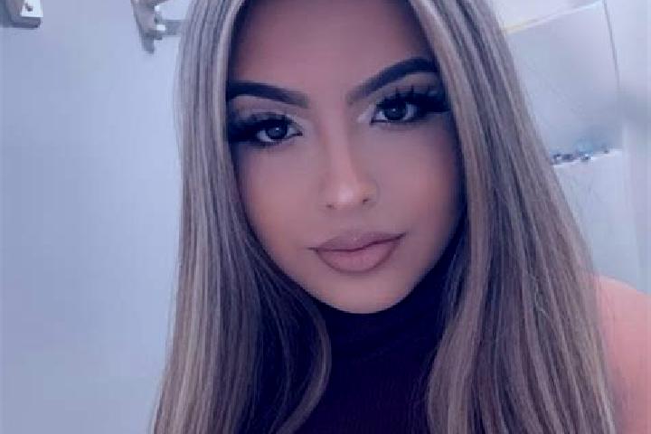 Zoe, 33, a blonde brown-eyed latina companion based in Hoisdorf. Offering Erotic Massage, Massage, Domination, A-Level, Couples. Available for incall and out...