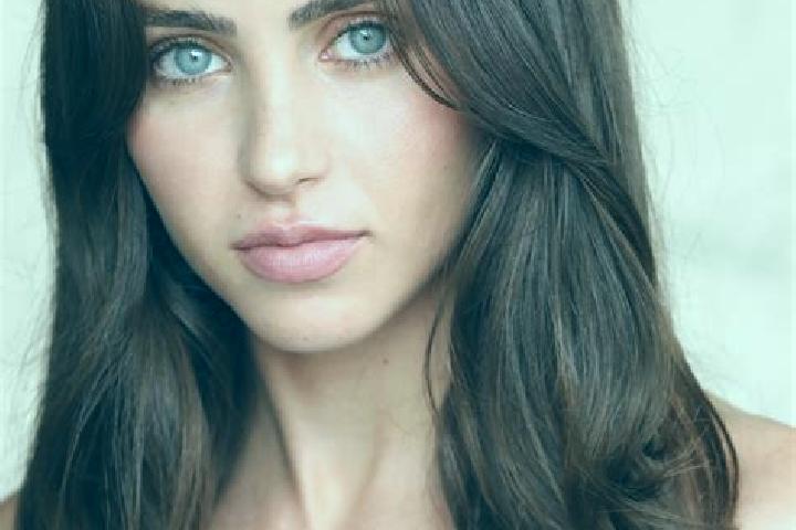 Zoe, 33, a blonde dark-eyed caribbean companion based in Confienza. Offering Duos, Roleplay, Domination, Striptease. Available for incall and outcall, day an...