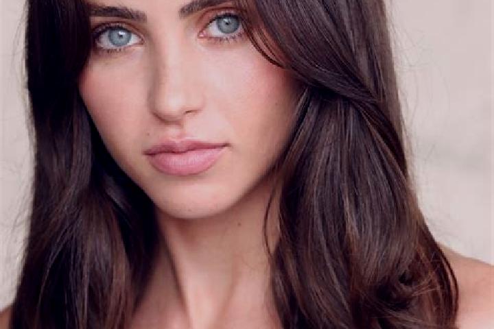 Zoe, 33, a red dark-eyed mixed companion based in Rokovci. Offering Overnight, Striptease. Available for incall and outcall, overnight bookings available.
