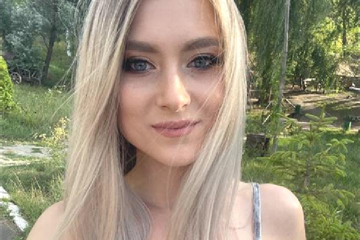 Zoe, 33 — Escort in Varaseni, Romania