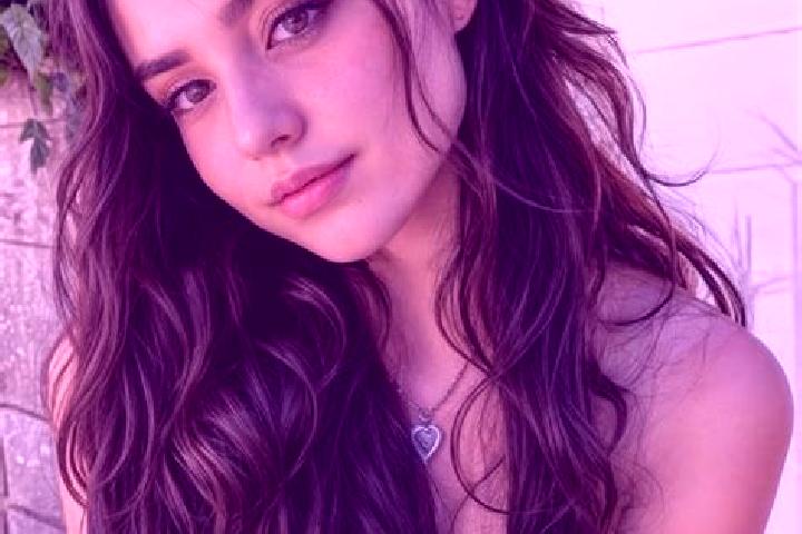 Zoe, 34, a black hazel-eyed middle eastern companion based in Baimangpu. Offering Roleplay, Dinner Date, Deep French Kissing. Available for incall and outcal...