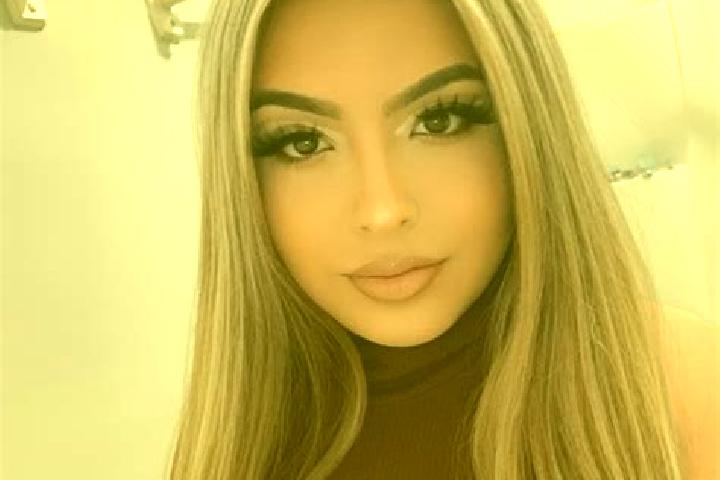 Zoe, 34, a blonde amber-eyed latina companion based in Uba. Offering GFE, Overnight, Duos, Couples, Roleplay. Available for incall and outcall, day and eveni...