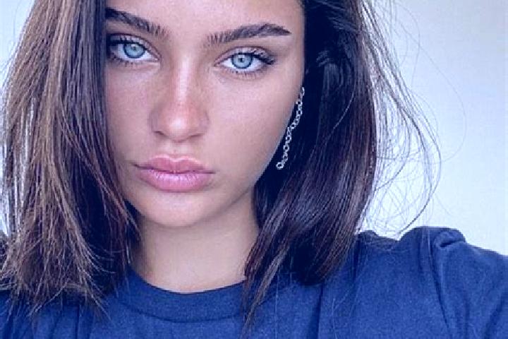 Zoe, 34, a brunette blue-eyed caribbean companion based in Novo Cabrais. Offering Overnight, 69, Fetish. Available for incall and outcall, overnight bookings...