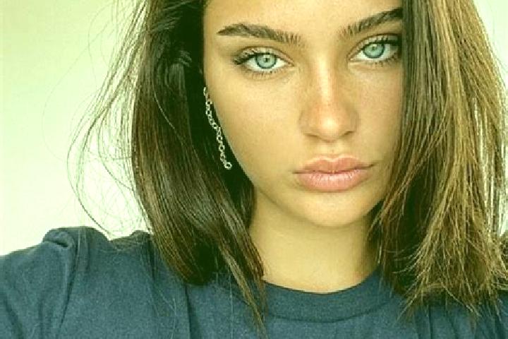 Zoe, 34, a brunette blue-eyed ebony companion based in Horoatu Crasnei. Offering Girlfriend Experience, Tantra, Domination. Available for incall and outcall,...