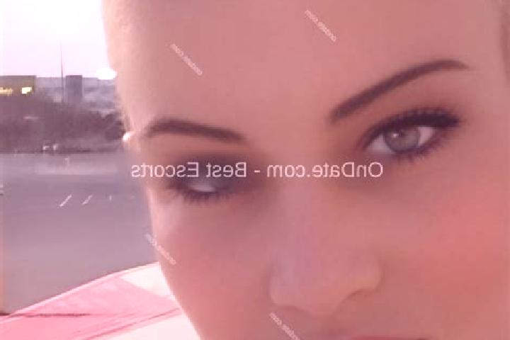 Zoe, 34 — Escort in Berryville, United States
