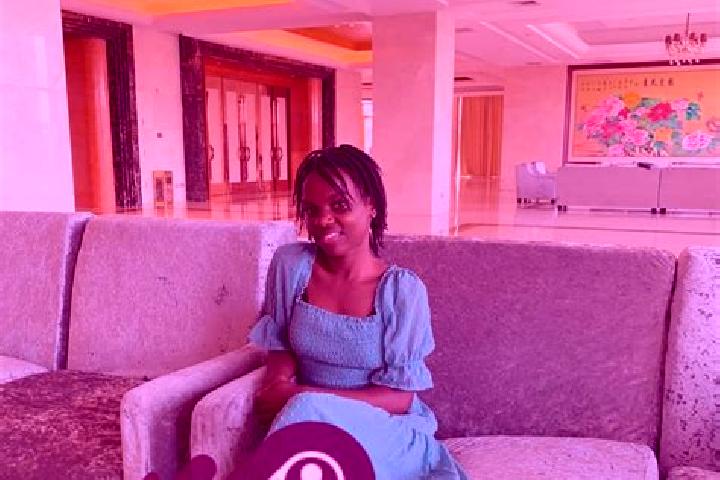 Zoe, 34 — Escort in Luali, Angola