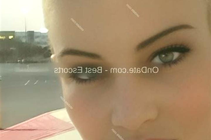 Zoe, 34 — Escort in Verden, United States
