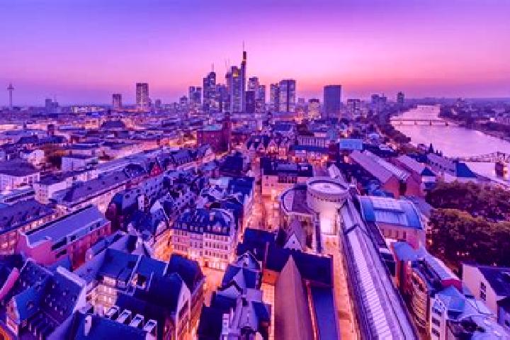 Zoe, 34 — Escort in Zeil, Germany