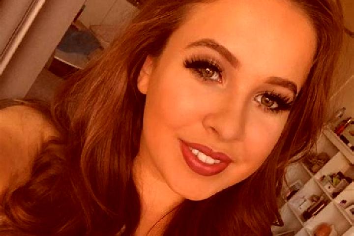 Zoe, 35, a blonde dark-eyed mixed companion based in Bakura. Offering Party Girl, Domination, Dinner Date. Available for incall and outcall, day and evening ...
