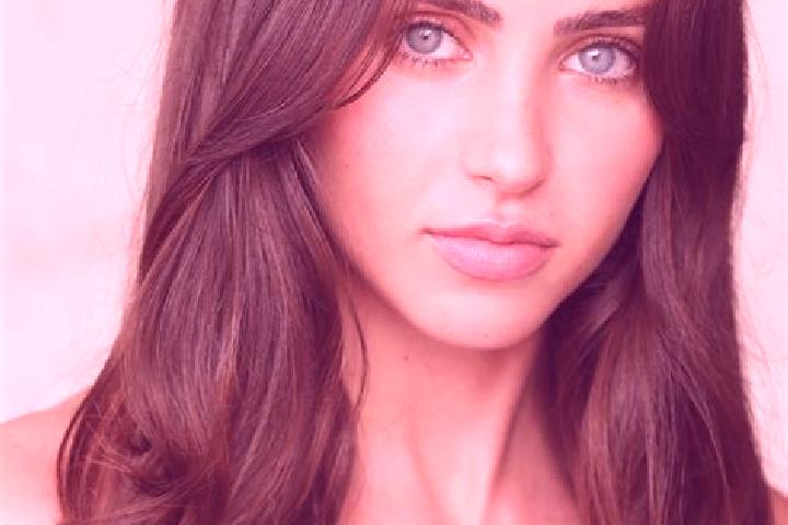 Zoe, 35, a brunette brown-eyed indian companion based in Leglise. Offering GFE, Roleplay, Striptease. Available for incall and outcall, overnight bookings av...