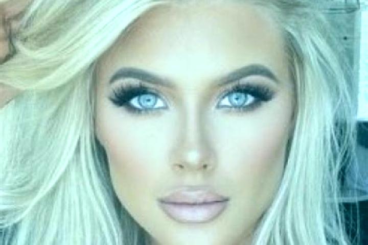 Zoe, 35, a platinum blonde dark-eyed caribbean companion based in Carrapateira. Offering 69, Prostate Massage, Domination. Available for incall and outcall, ...