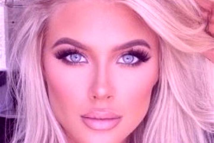 Zoe, 35, a platinum blonde hazel-eyed mediterranean companion based in Beleouele. Offering Deep French Kissing, Duos, 69, Massage. Available for incall and o...