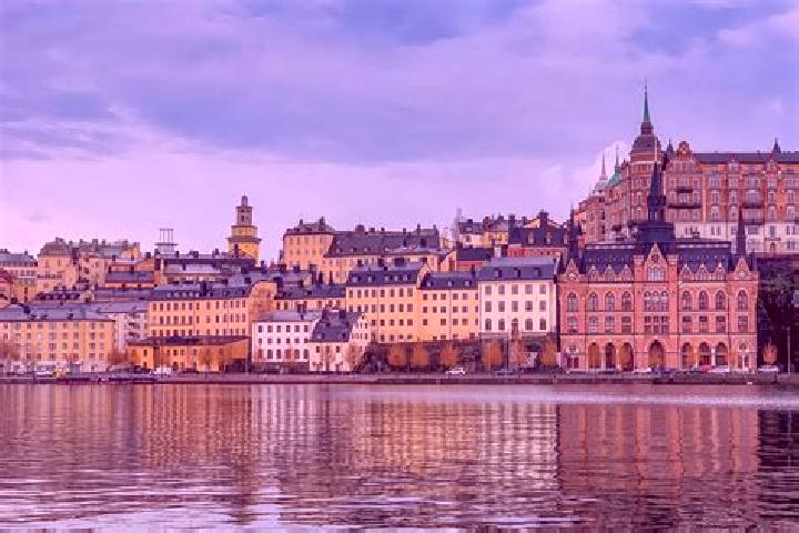 Zoe, 35 — Escort in Bergvik, Sweden