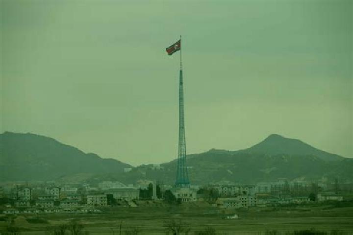 Zoe, 35 — Escort in Kwail-up, North Korea