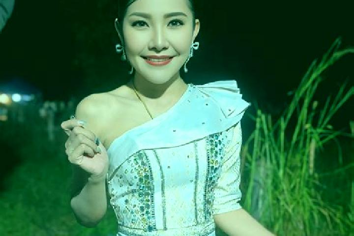 Zoe, 35 — Escort in Mancha Khiri, Thailand