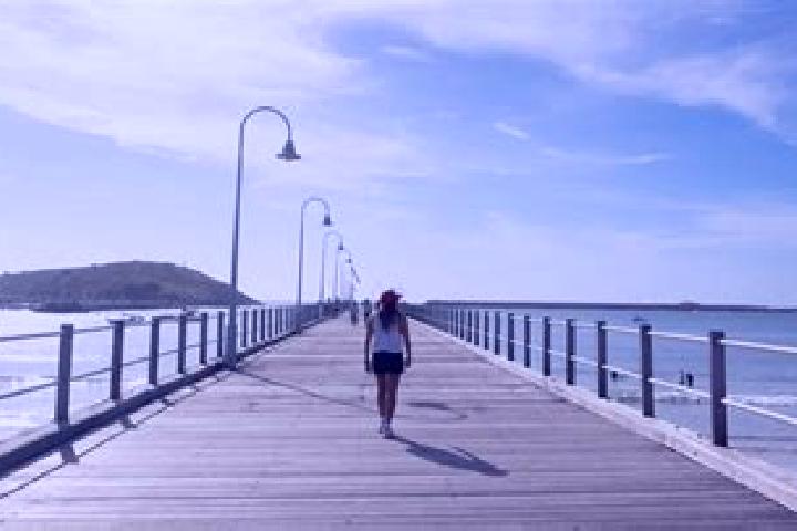 Zoe, 35 — Escort in Mollymook, Australia