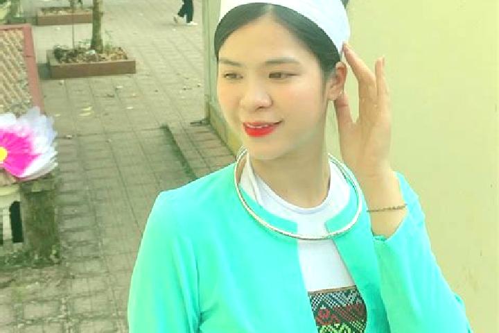 Zoe, 35 — Escort in Muong Xen, Vietnam