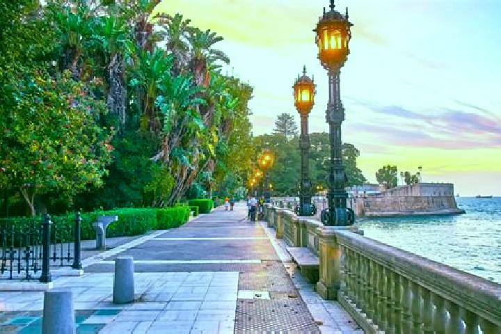 Zoe, 35 — Escort in Santa Maria de la Alameda, Spain