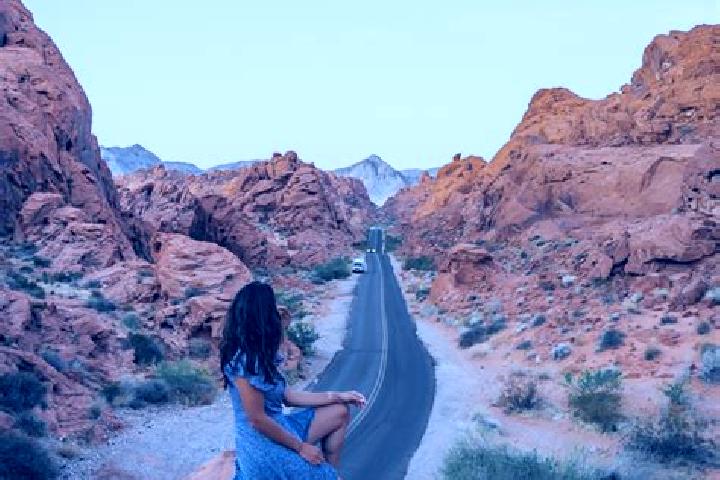 Zoe, 35 — Escort in Valley, Germany