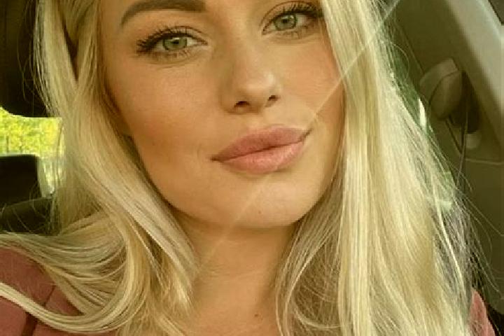 Zoe, 36, a blonde hazel-eyed asian companion based in Geudertheim. Offering Duos, Deep French Kissing, Couples, CIM, Striptease. Available for incall and out...