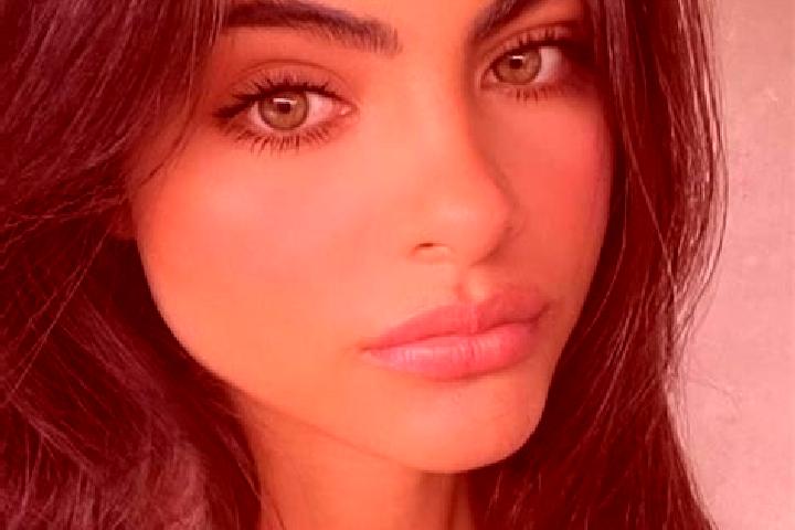 Zoe, 36, a brunette blue-eyed indian companion based in Burmagecit. Offering Striptease, Massage, Prostate Massage. Available for incall and outcall, overnig...