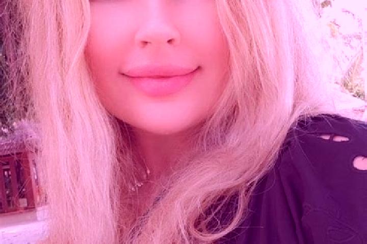Zoe, 36, a dark blonde dark-eyed caucasian companion based in Santa Rosa Segundo. Offering Girlfriend Experience, Tantra, GFE, BDSM. Available for incall and...