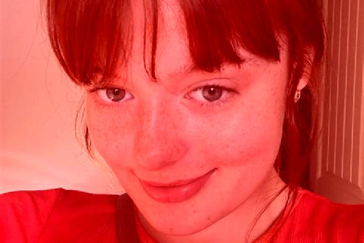 Zoe, 36, a red green-eyed european companion based in Blizyn. Offering Roleplay, GFE, Erotic Massage, Dinner Date, OWO. Available for incall and outcall, ove...