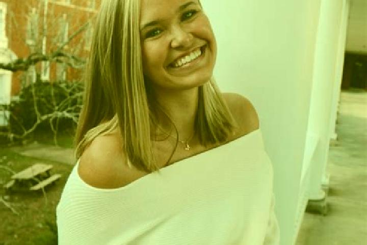Zoe, 36 — Escort in Farmville, United States