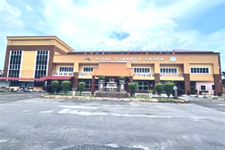 Zoe, 36 — Escort in Kampong Masjid Tanah, Malaysia
