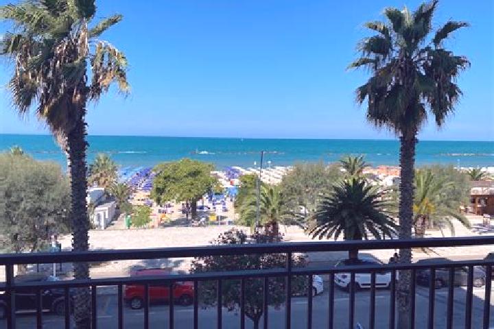 Zoe, 36 — Escort in San Benedetto del Tronto, Italy