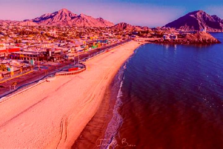 Zoe, 36 — Escort in San Felipe de la Rosa, Mexico