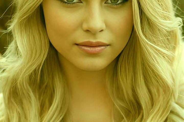 Zoe, 37, a blonde amber-eyed slavic companion based in Kasarangan. Offering Tantra, Prostate Massage, Deep French Kissing, A-Level, Fetish. Available for inc...